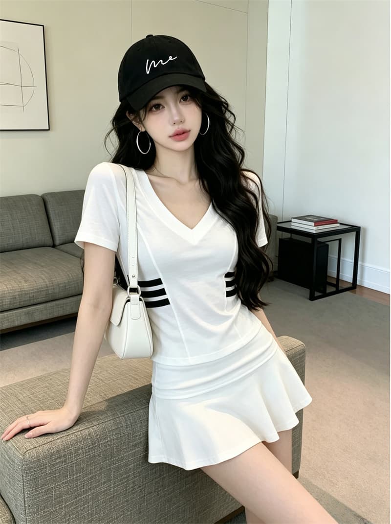 있음 보호 여름 켜기 새로운 패션 다용도 품격 V넥 배색 반팔 티셔츠 여성 몸매 가꾸기 슬림해 보이는 맨위 트렌디 상세 이미지 2