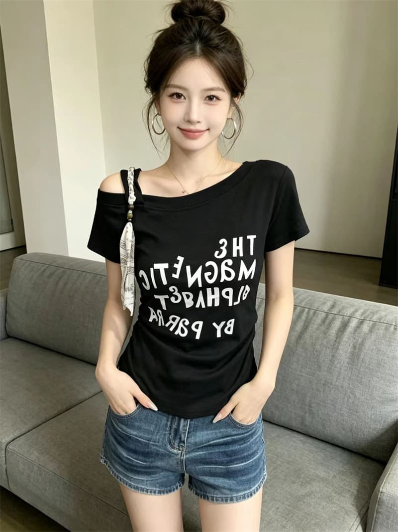 있음 보호 여름 켜기 새로운 순수한 욕망 비스듬한 어깨 꼰 로프 알파벳 프린트 반팔 티셔츠 여성 펌프 Pleat 허리 수축 맨위 여성 상세 이미지 8
