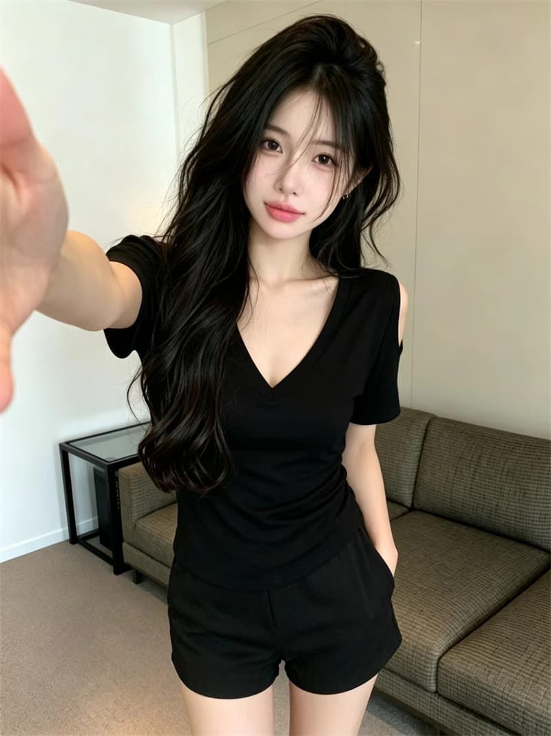 있음 보호 여름 켜기 새로운 한 부서 미니멀리즘 품격 휴식 센스 V넥 오프숄더 반팔 티셔츠 여성 단색 맨위 트렌디 이미지 2
