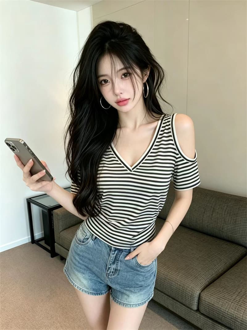 있음 보호 여름 켜기 새로운 한 부서 미니멀리즘 품격 휴식 센스 V넥 오프숄더 반팔 티셔츠 여성 단색 맨위 트렌디 상세 이미지 4