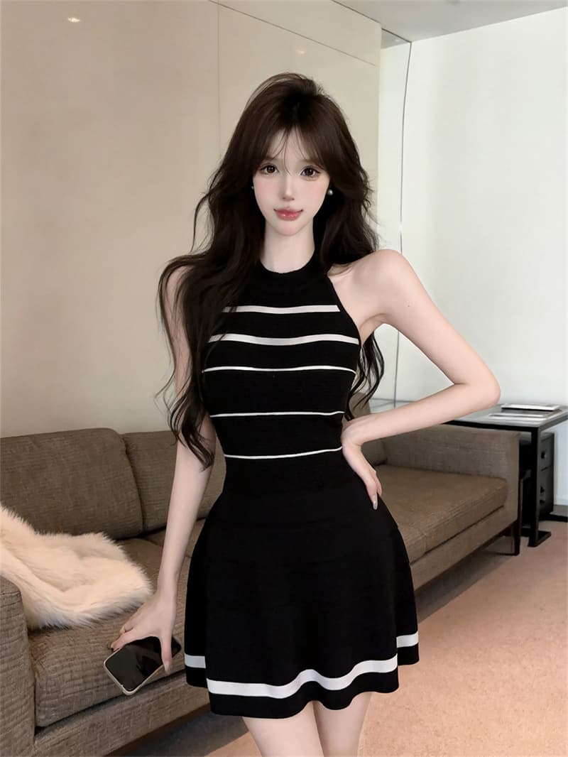 있음 보호 이른 가을 새로운 민소매 여성 드레스 여름 고급 센스 품격 홀로우 아웃 허리 수축 치마 니트 원피스 상세 이미지 14