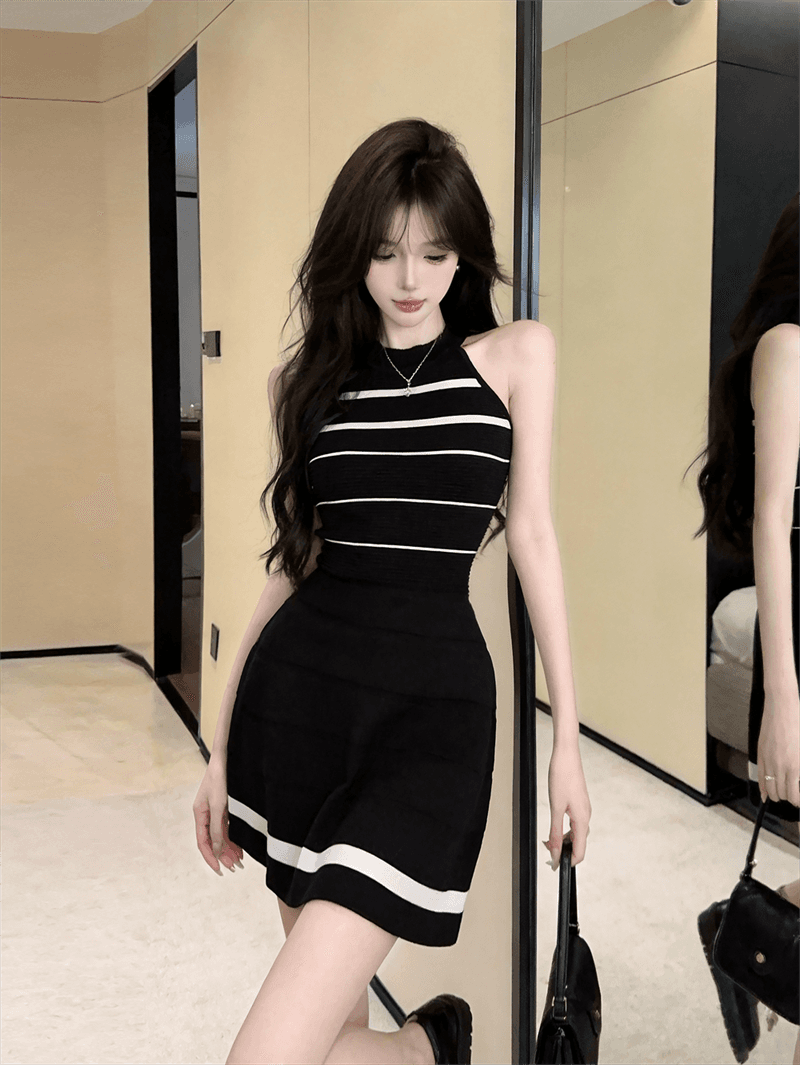 있음 보호 이른 가을 새로운 민소매 여성 드레스 여름 고급 센스 품격 홀로우 아웃 허리 수축 치마 니트 원피스 상세 이미지 17