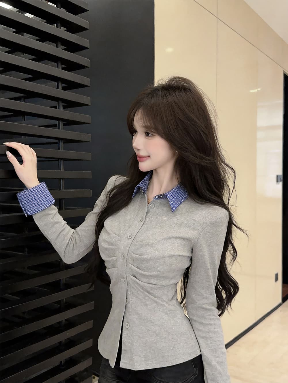 있음 보호 2026 가을 순수한 욕망 디자인 센스 몸매 가꾸기 오픈 가디건 슬림해 보이는 주름 패치워크 긴팔 셔츠 여성 셔츠 상세 이미지 5