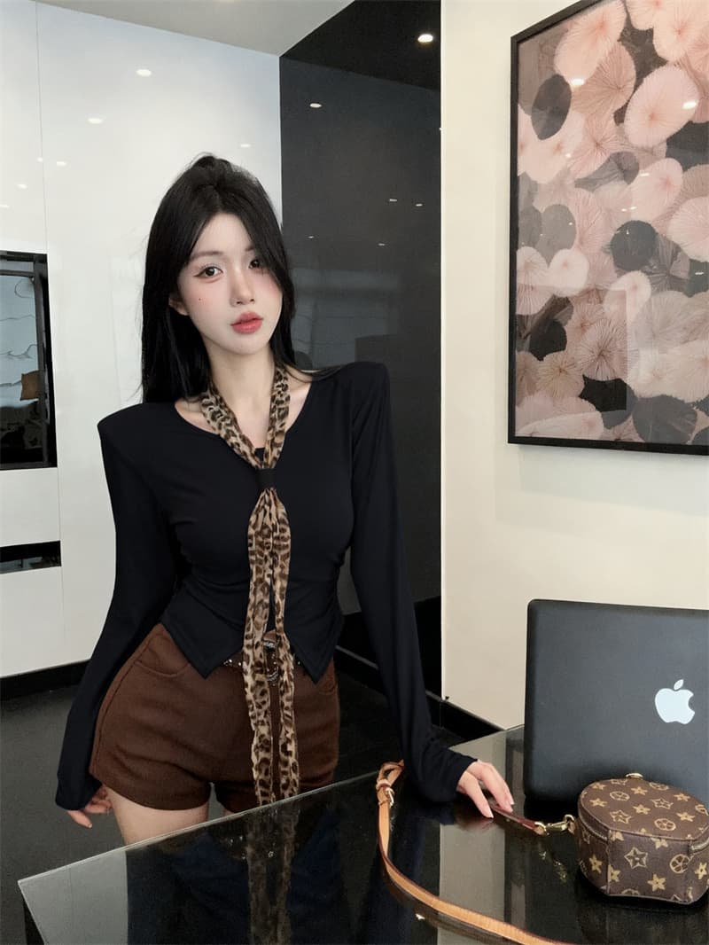실사 가을 켜기 새로운 핫걸 레트로 레오파드 무늬 넥타이 불규칙 몸매 가꾸기 긴팔 티셔츠 여성 몸매 가꾸기 맨위 만나는 이미지 2