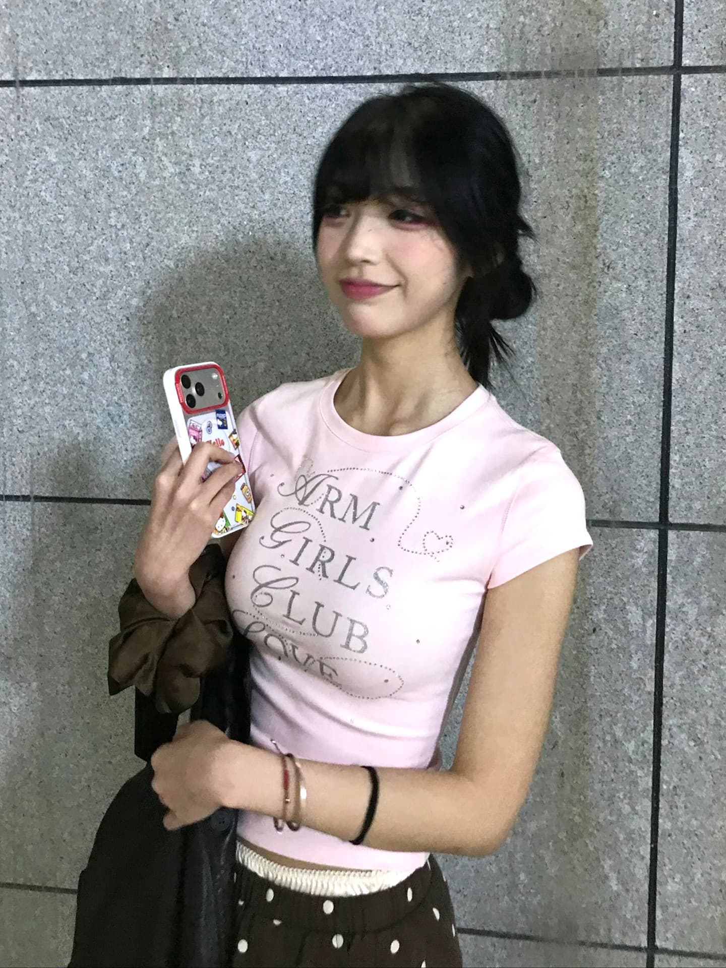 아메리칸 달콤한 핫걸 긍정적 인 어깨 핑크색 반팔 티셔츠 여성 2026 여름 새로운 하트 알파벳 몸매 가꾸기 슬림해 보이는 맨위 상세 이미지 1
