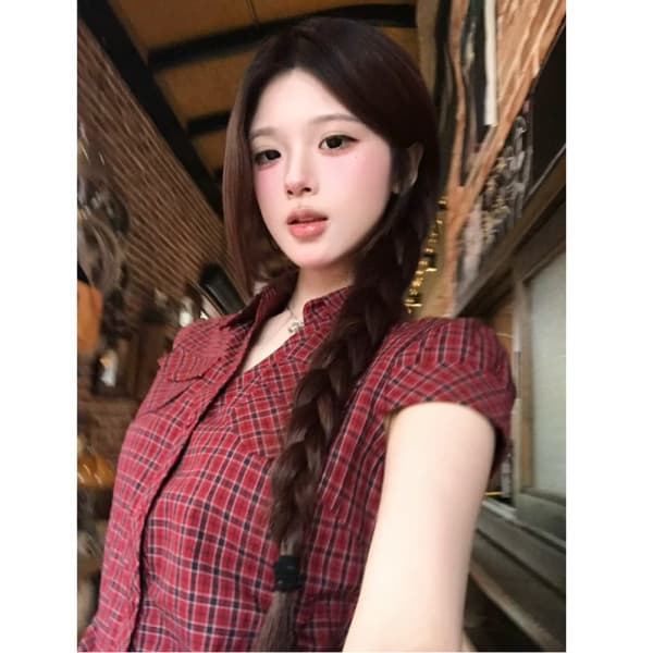 핫걸 체크무늬 반팔 셔츠 여름 고급 센스 몸매 가꾸기 슬림해 보이는 허리 수축 긍정적 인 어깨 주머니 맨위 상세 이미지 5