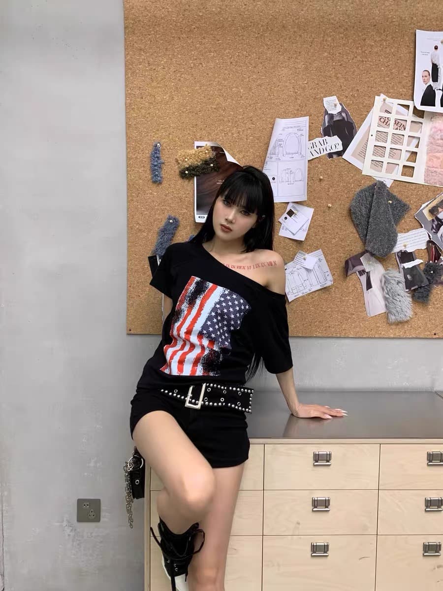 검정색 프린트 티셔츠 여성 아메리칸 핫걸 비스듬한 어깨 루즈핏 느긋한 바람 캐주얼 반팔 여름 상세 이미지 2