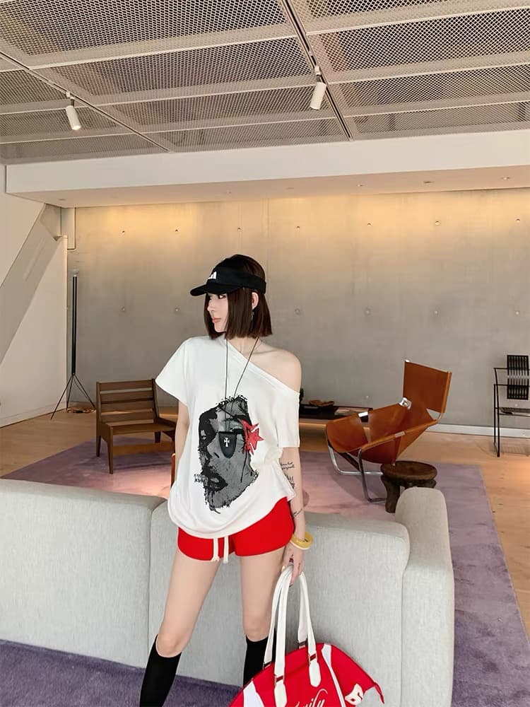 아메리칸 레트로 프린트 비스듬한 어깨 티셔츠 2026 여름 새로운 몸매 가꾸기 슬림해 보이는 루즈핏 반팔 맨위 상세 이미지 3