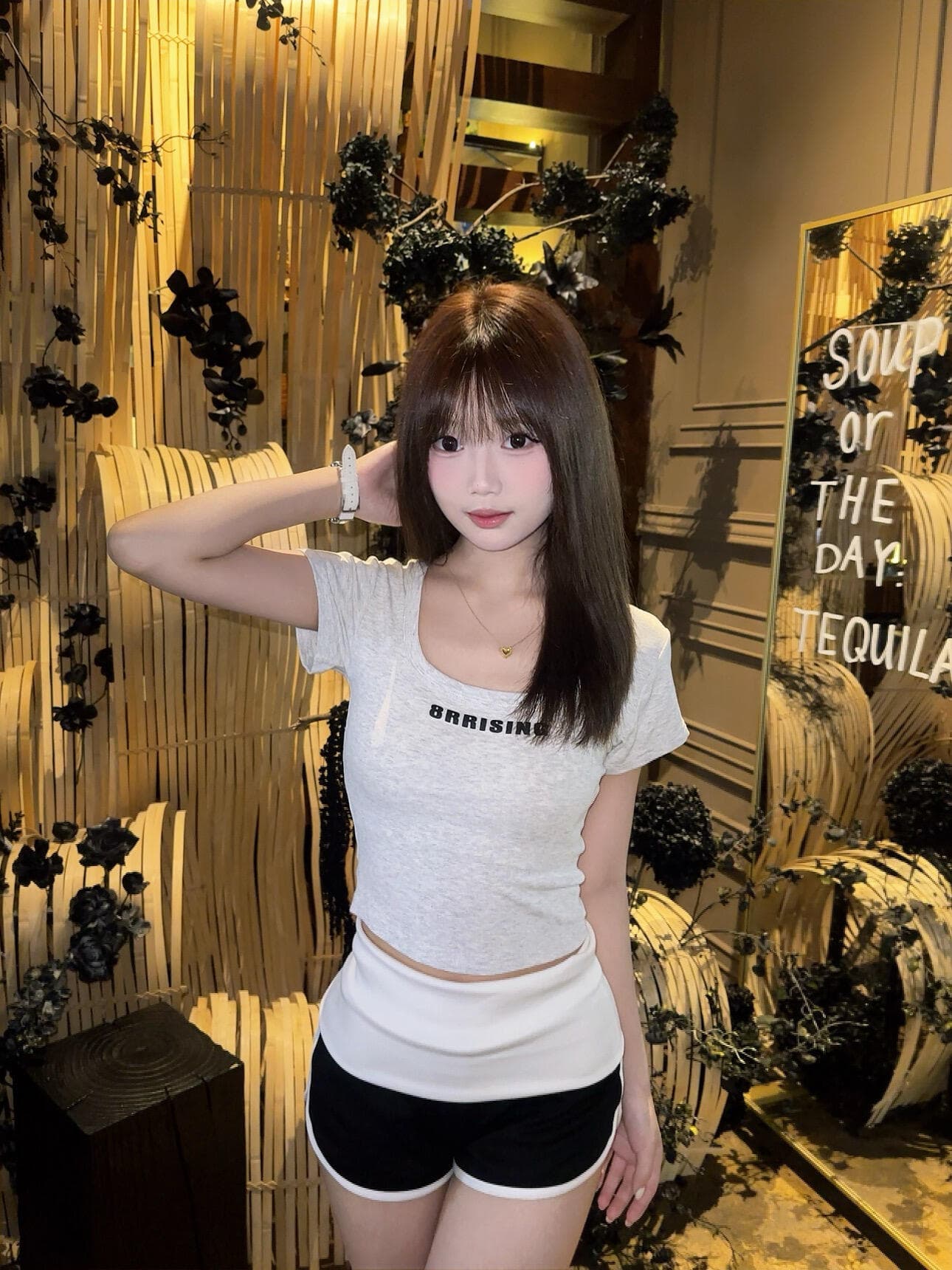 섹시함 순수한 욕망 바람 u 칼라 반팔 티셔츠 여성 여름 쇼트 스타일 화이트 회색 상세 이미지 1