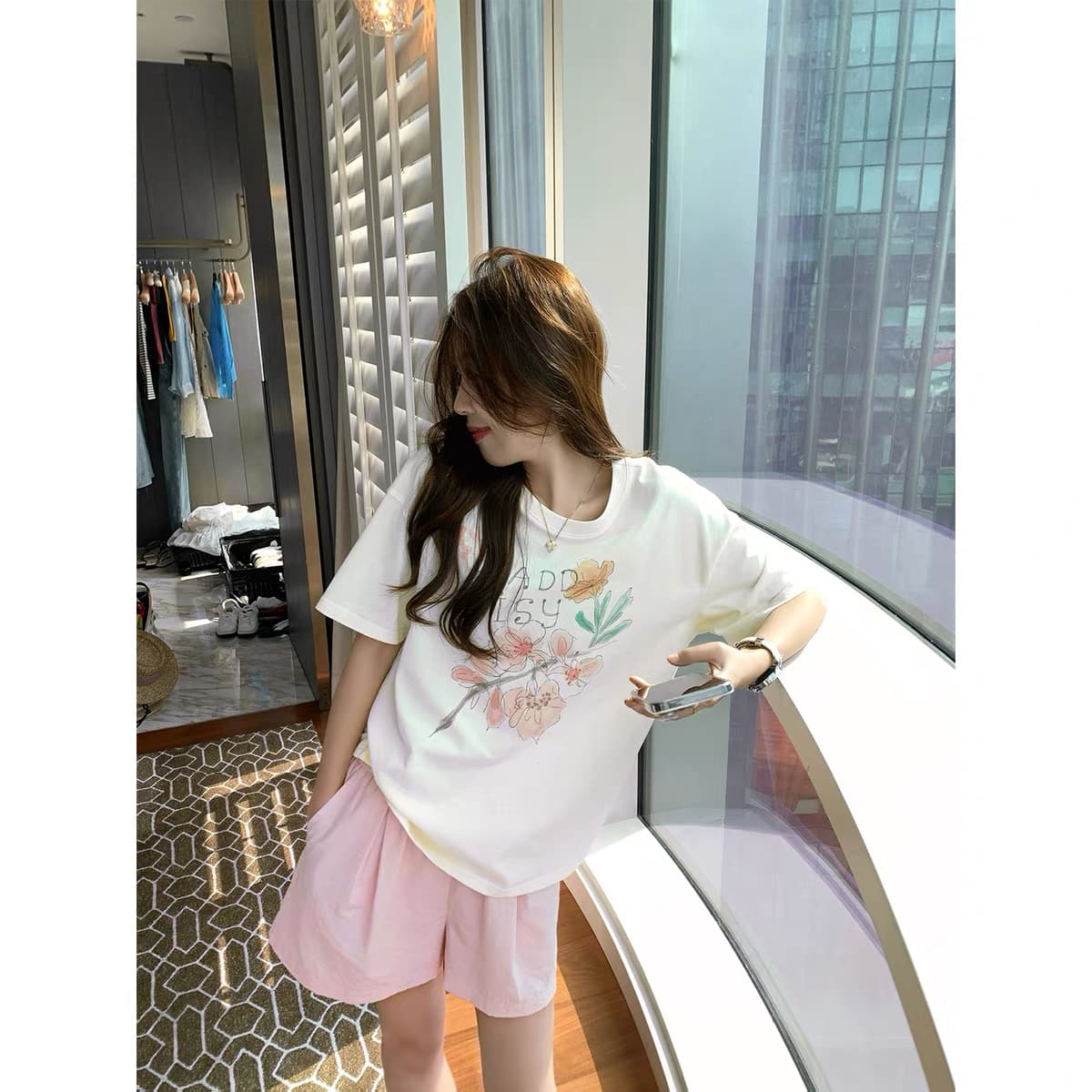 작은 대중 디자인 센스 티셔츠 반팔 여성 여름 한 부서 슈퍼 화재 연령 감소 수채화 프린트 슬림해 보이는 긍정적 인 어깨 라운드 넥 맨위 상세 이미지 3