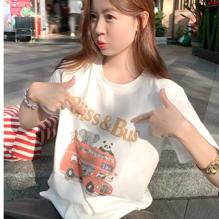 한 부서 화이트 반팔 여성 티셔츠 긍정적 인 어깨 만화 프린트 동정 2026 여름 새로운 루즈핏 맨위