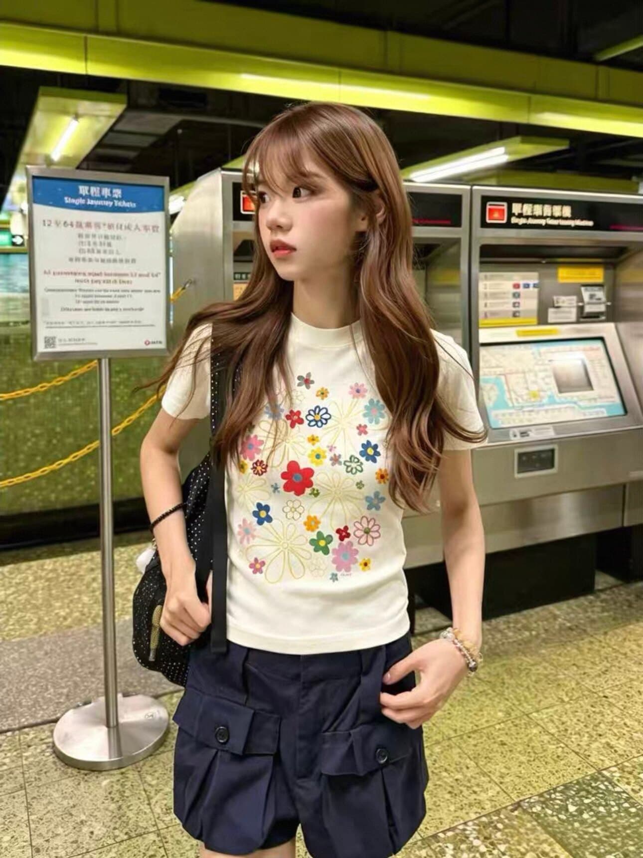 한 부서 chic 꽃 프린트 반팔 티셔츠 여성 여름 새로운 몸매 가꾸기 슬림해 보이는 라운드 넥 고유 한 아름다운 작은 맨위