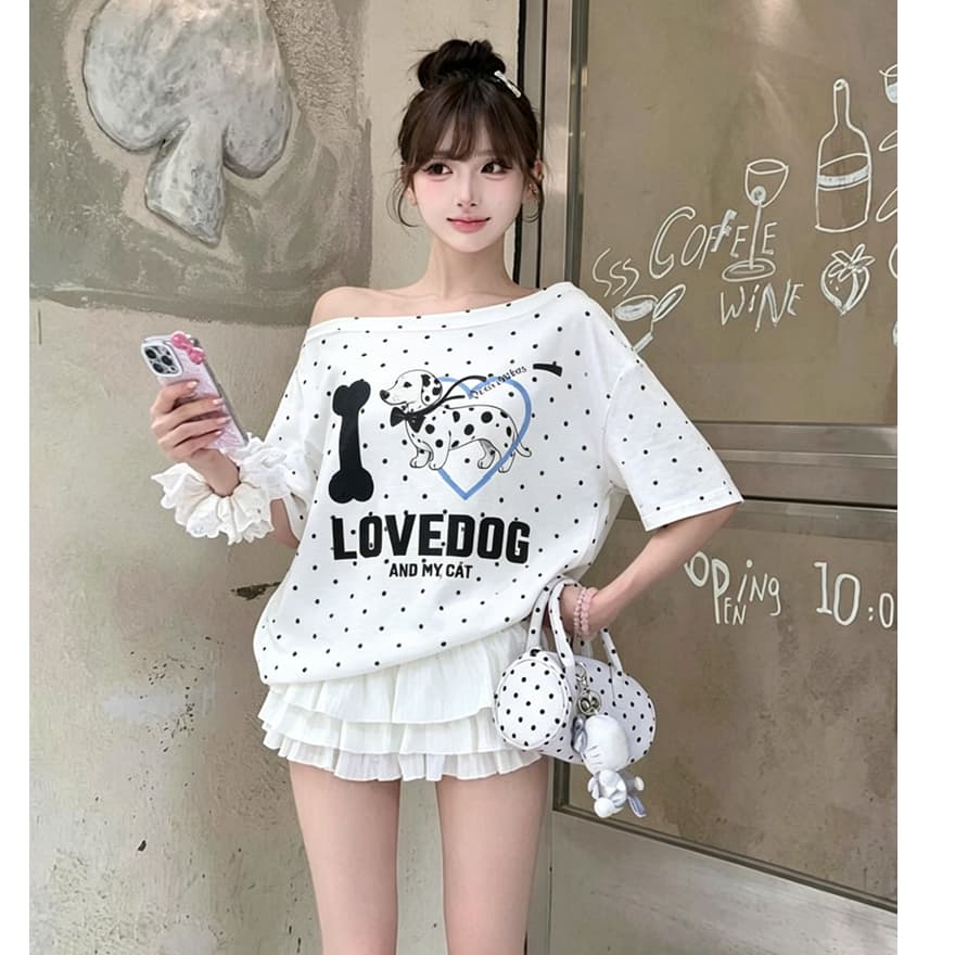 2026 여름 새로운 한 부서 도트 무늬 비스듬한 칼라 오프숄더 프린트 섹션 반팔 티셔츠 여성 루즈핏 느긋한 바람 작은 키 상세 이미지 2