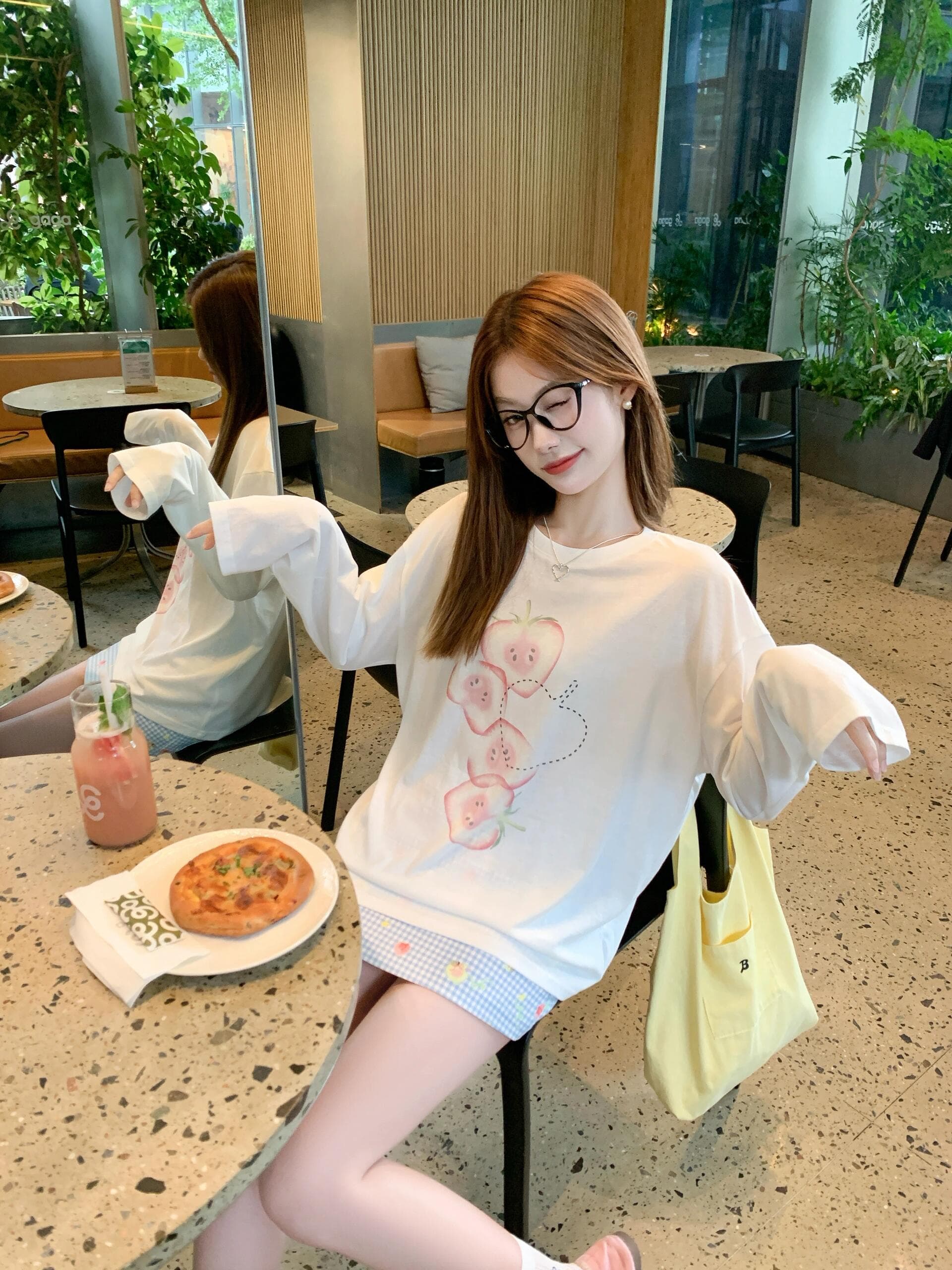 한 부서 화이트 얇은 스타일 자외선 차단 긴팔 티셔츠 여성 여름 루즈핏 느긋한 바람 블라우스 새로운 맨위 이미지 3