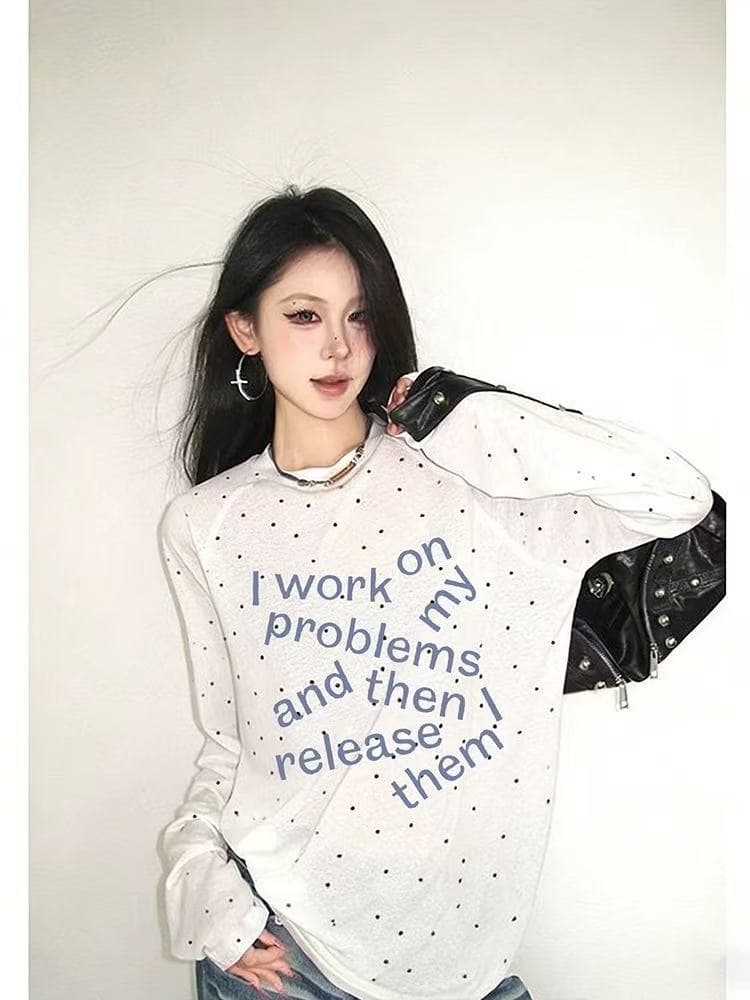 화이트 도트 무늬 긴팔 티셔츠 여성 라운드 넥 알파벳 프린트 디자인 센스 다용도 표지 고기 맨위 여성 자외선 차단 블라우스 여성 상세 이미지 2