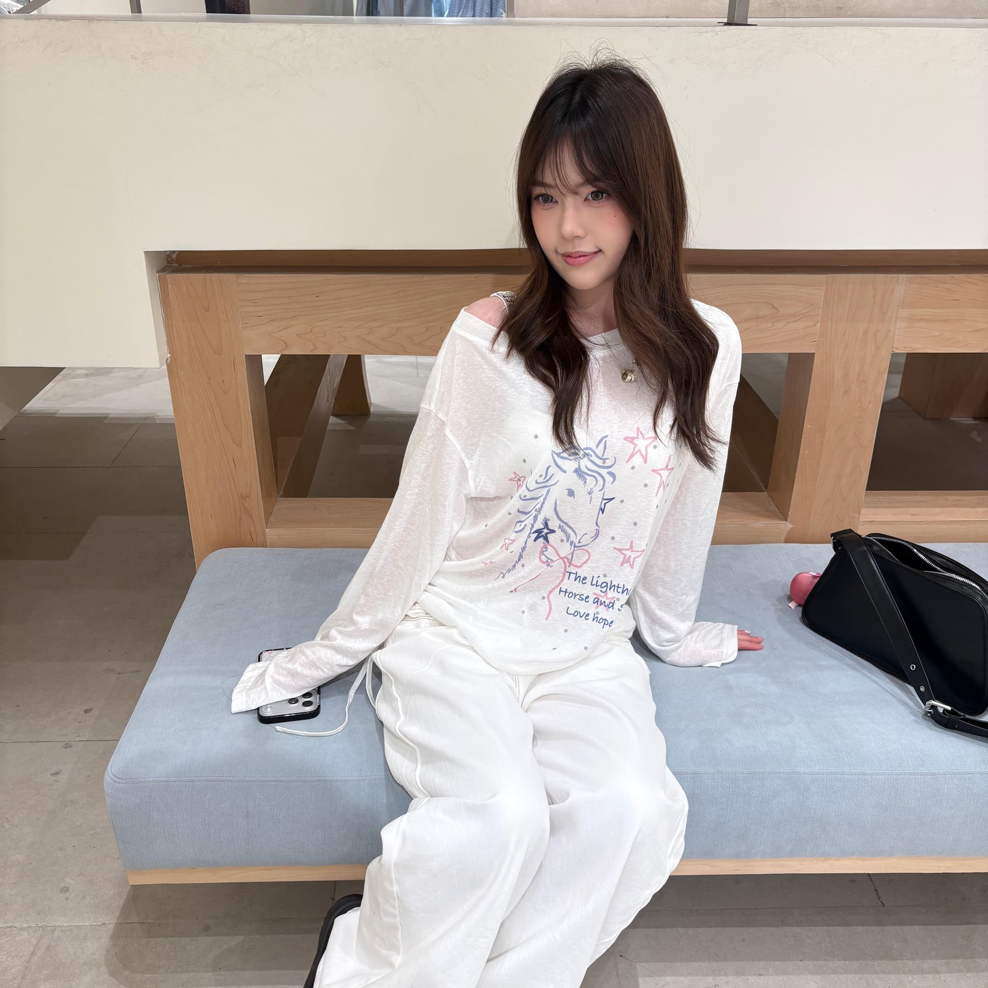 한 부서 재미있는 비스듬한 어깨 만화 자외선 차단 블라우스 긴팔 티셔츠 여성 여름 새로운 캐주얼 다용도 맨위 트렌디 이미지 5