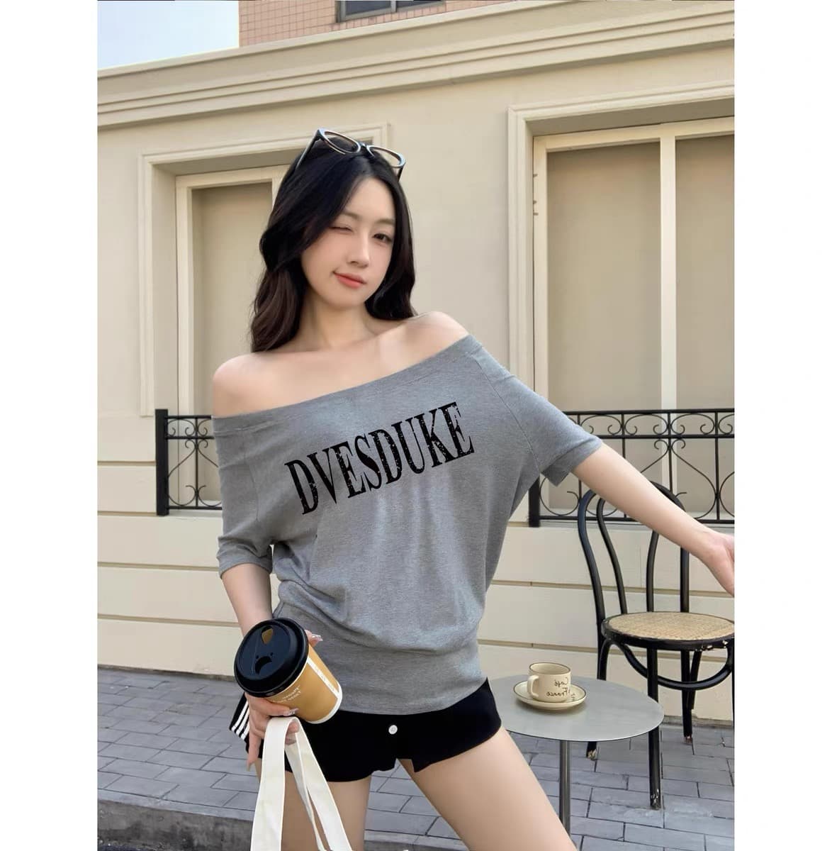 아메리칸 달콤한 차가운 반팔 비스듬한 어깨 티셔츠 여성 2026 새로운 고급 센스 루즈핏 핫걸 오프숄더 느긋한 맨위