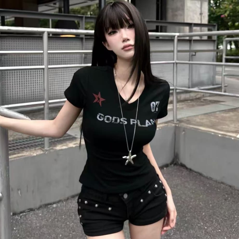 아메리칸 레트로 검정색 V넥 알파벳 프린트 반팔 티셔츠 여성 여름 새로운 몸매 가꾸기 슬림해 보이는 핫걸 작은 대중 맨위