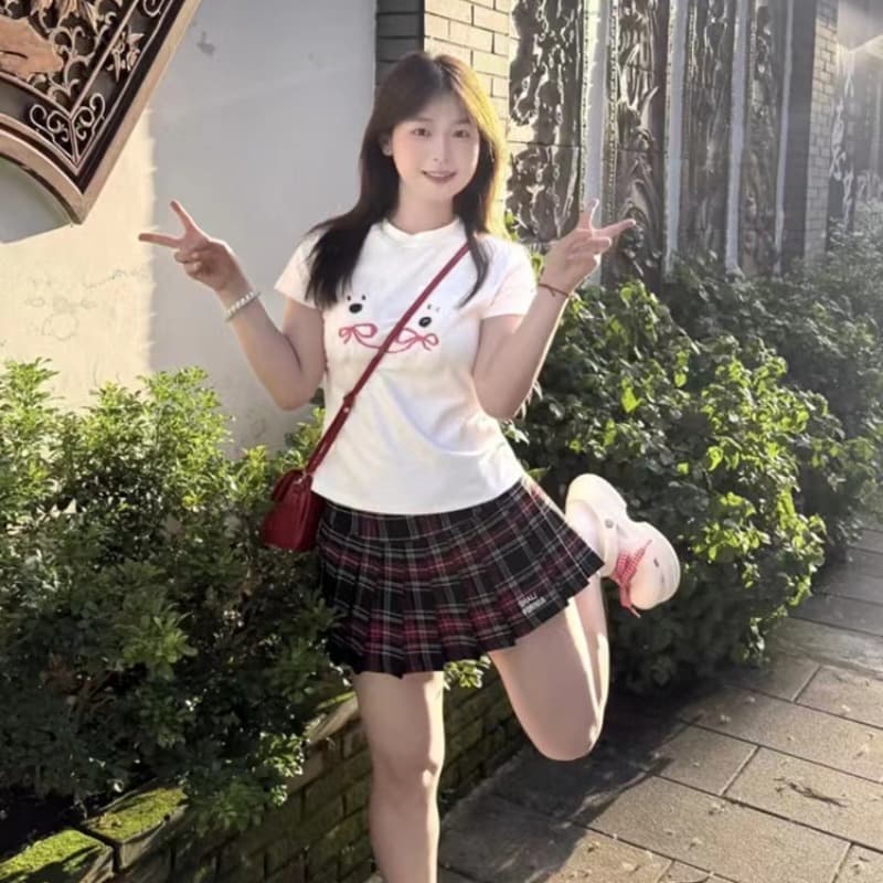 강아지 자수 긍정적 인 어깨 반팔 티셔츠 여성 여름 2026 새로운 디자인 센스 작은 대중 몸매 가꾸기 슬림해 보이는 쇼트 스타일 맨위 이미지 5