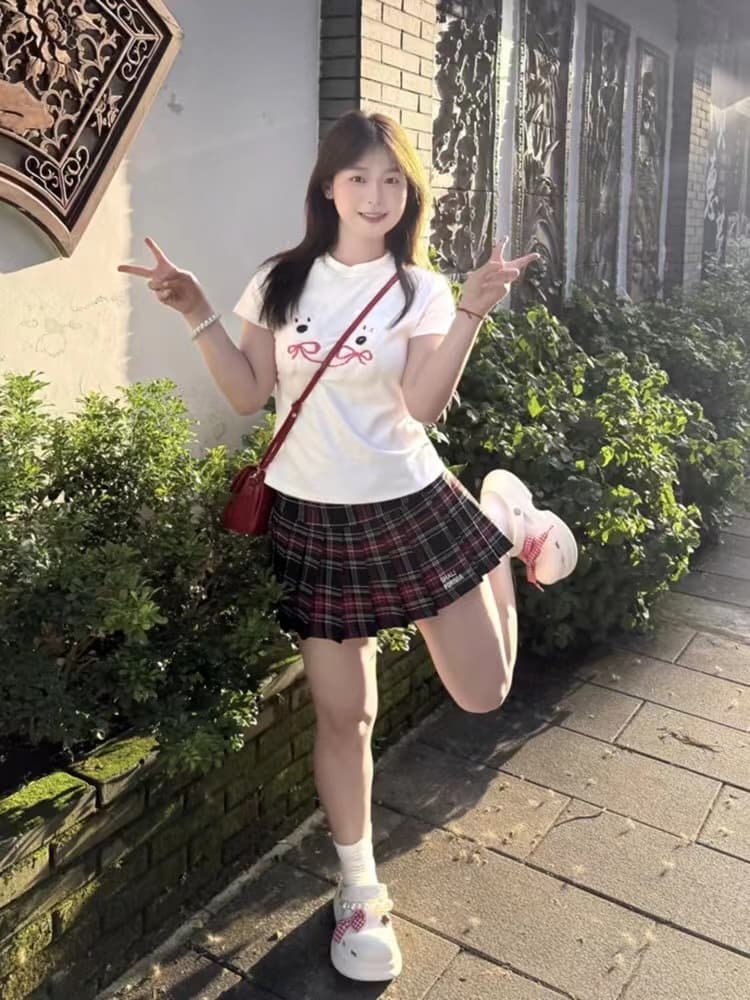 강아지 자수 긍정적 인 어깨 반팔 티셔츠 여성 여름 2026 새로운 디자인 센스 작은 대중 몸매 가꾸기 슬림해 보이는 쇼트 스타일 맨위 상세 이미지 5