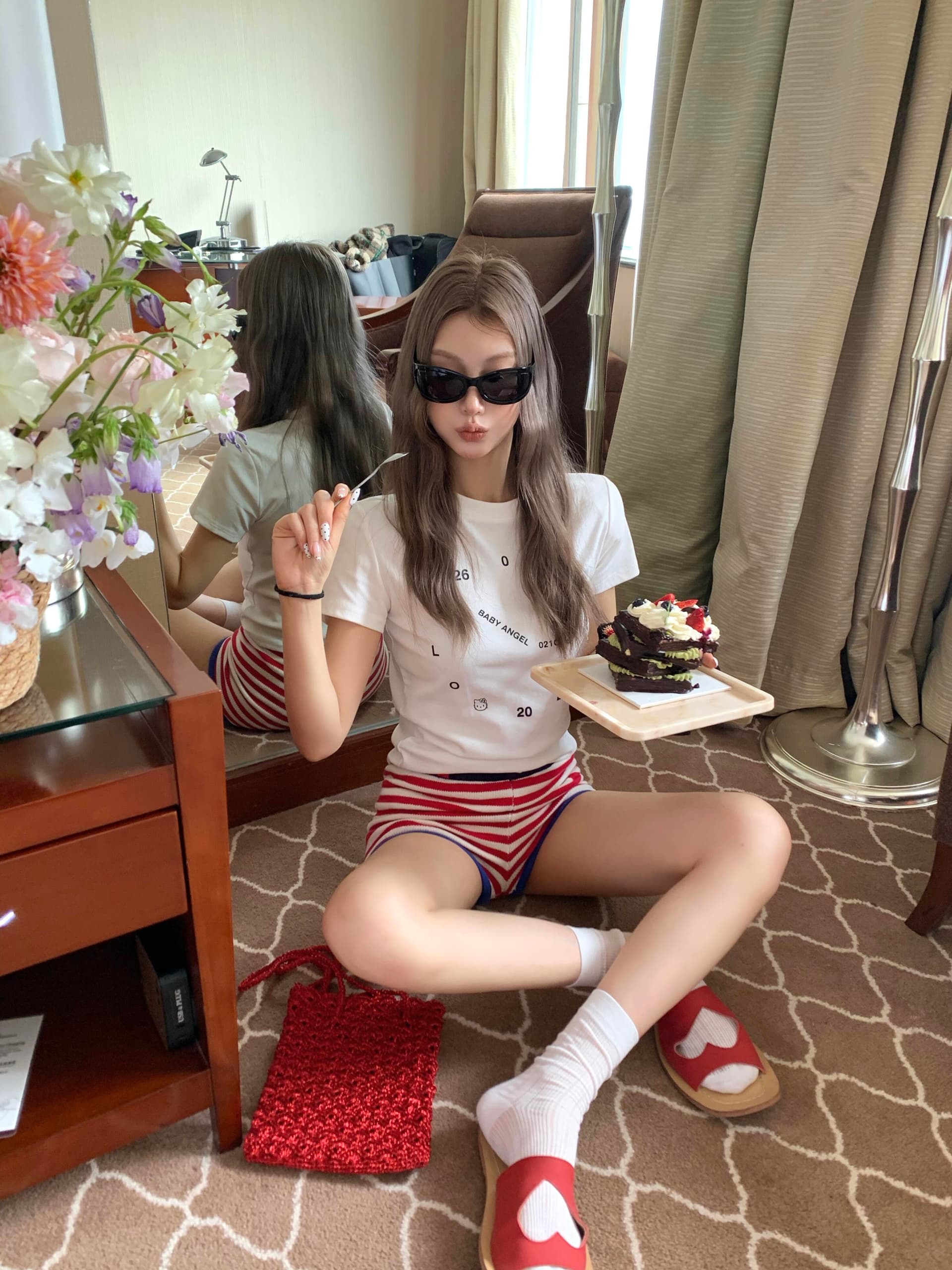 아메리칸 핫걸 창의성 다이얼 프린트 반팔 티셔츠 여성 여름 슬림해 보이는 맨위 상세 이미지 2