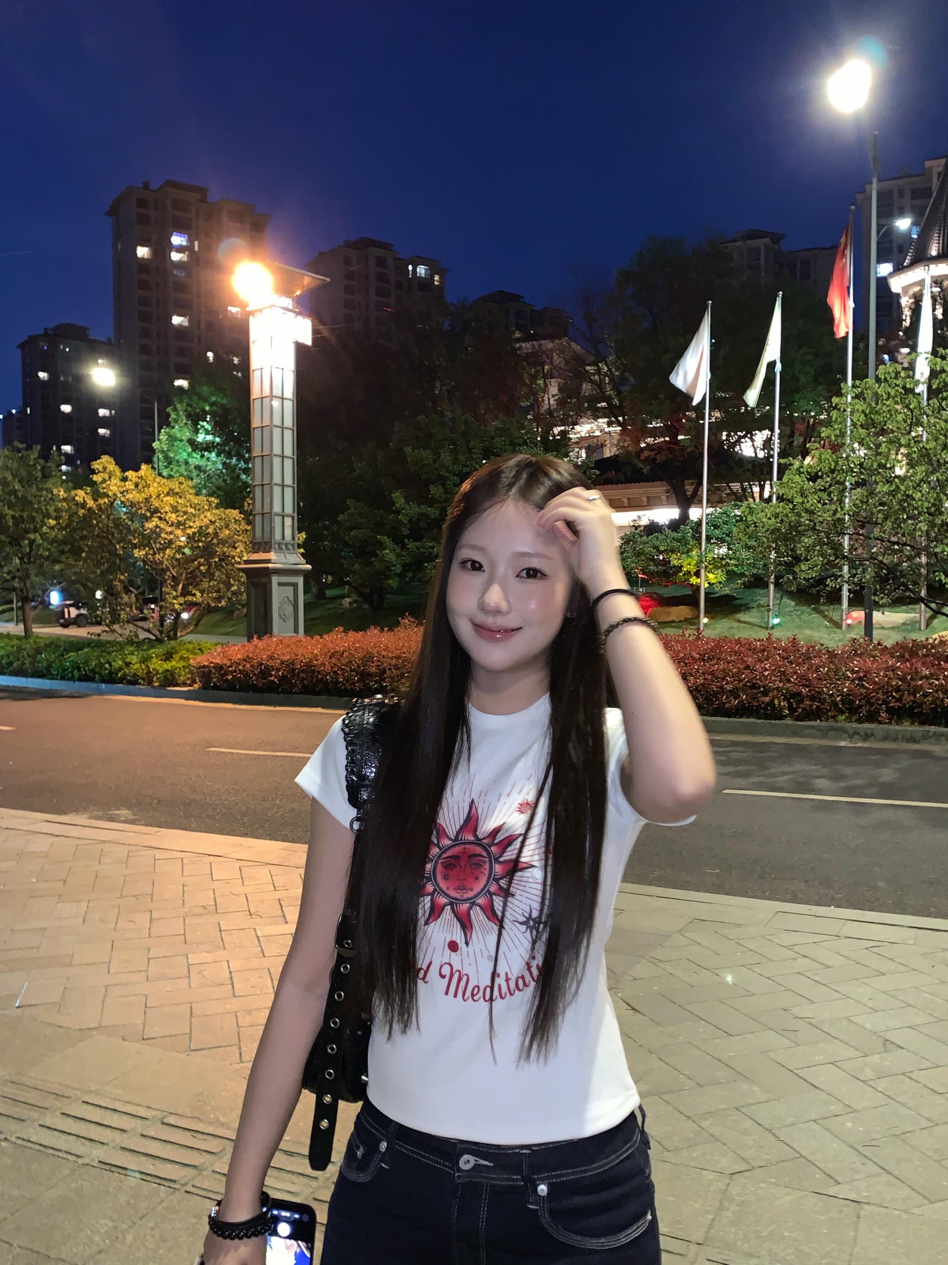 아메리칸 레트로 태양신 프린트 긍정적 인 어깨 반팔 티셔츠 여성 2026 여름 새로운 몸매 가꾸기 슬림해 보이는 쇼트 스타일 맨위 이미지 4