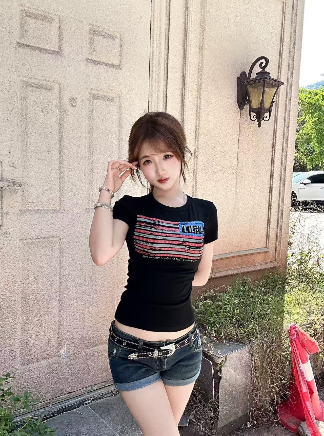 아메리칸 배너 프린트 긍정적 인 어깨 검정색 반팔 티셔츠 여성 여름 몸매 가꾸기 슬림해 보이는 외국 가스 달콤한 핫걸 쇼트 스타일 맨위 상세 이미지 3