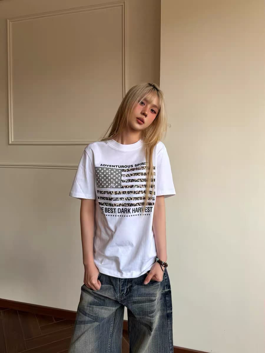 아메리칸 레트로 루즈핏 핏 스타일 산스크리트어 알파벳 프린트 반팔 남녀 여름 커플 티셔츠 상세 이미지 2