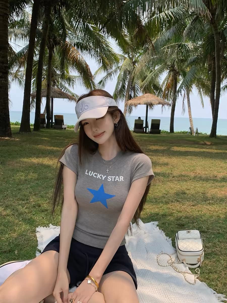 아메리칸 오각형 별 알파벳 몸매 가꾸기 긍정적 인 어깨 프린트 t 라운드 넥 반팔 캐주얼 다용도 맨위 여성 이미지 3