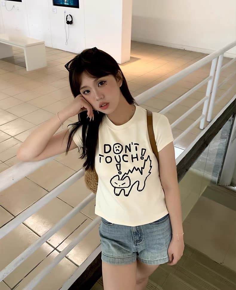 한 부서 낙서 새끼 고양이 반팔 티셔츠 여성 여름 몸매 가꾸기 긍정적 인 어깨 다용도 ins 쇼트 스타일 맨위 이미지 2
