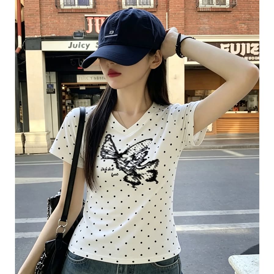 작은 대중 고유 한 나비 도트 무늬 긍정적 인 어깨 V넥 반팔 티셔츠 여성 여름 핫걸 몸매 가꾸기 슬림해 보이는 꼬집기 허리 쇼트 스타일 맨위