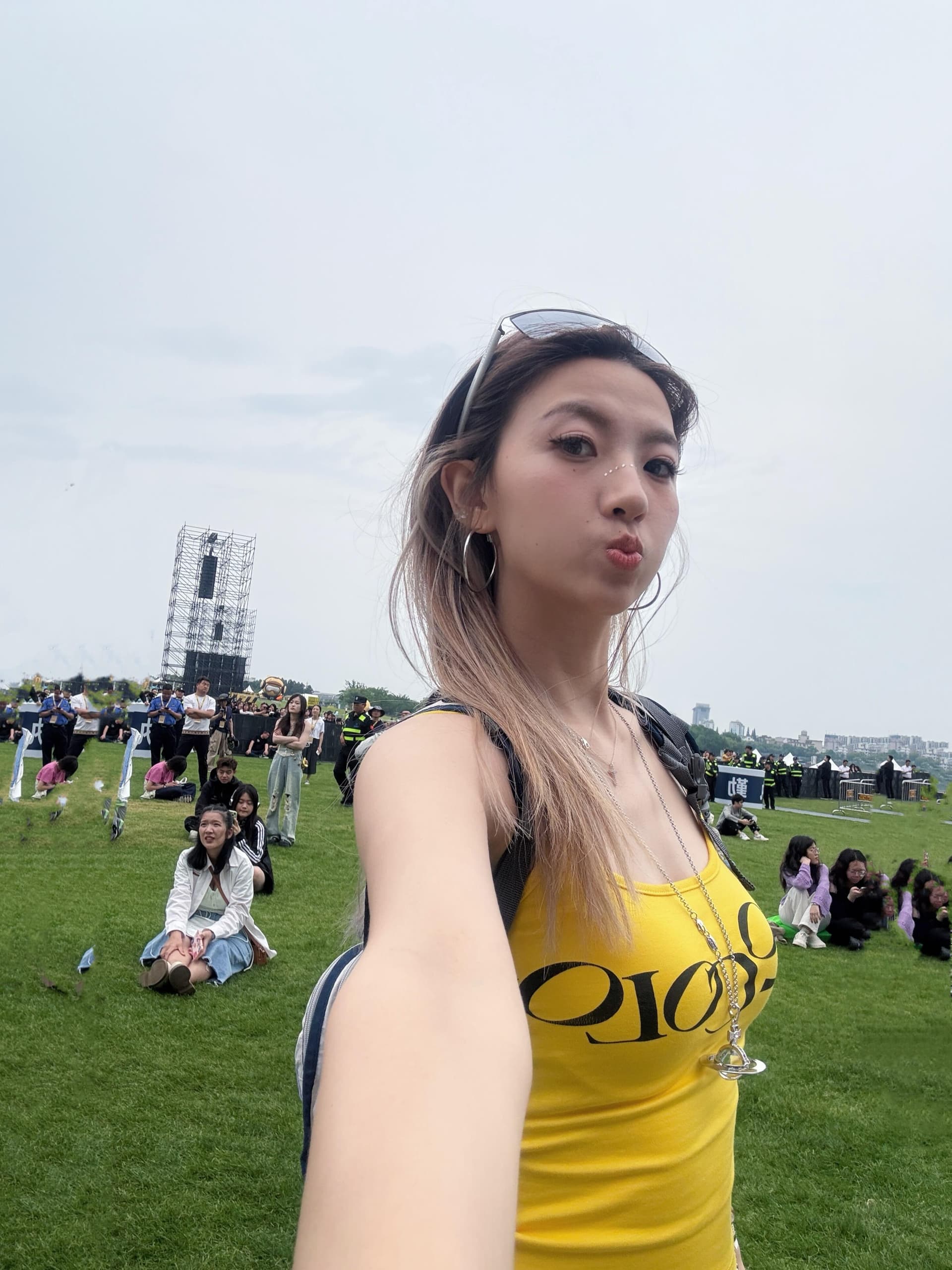 아메리칸 핫걸 디자인 센스 알파벳 프린트 캐미솔 여름 연령 감소 슬림해 보이는 몸매 가꾸기 슬림해 보이는 쇼트 스타일 맨위 이미지 3