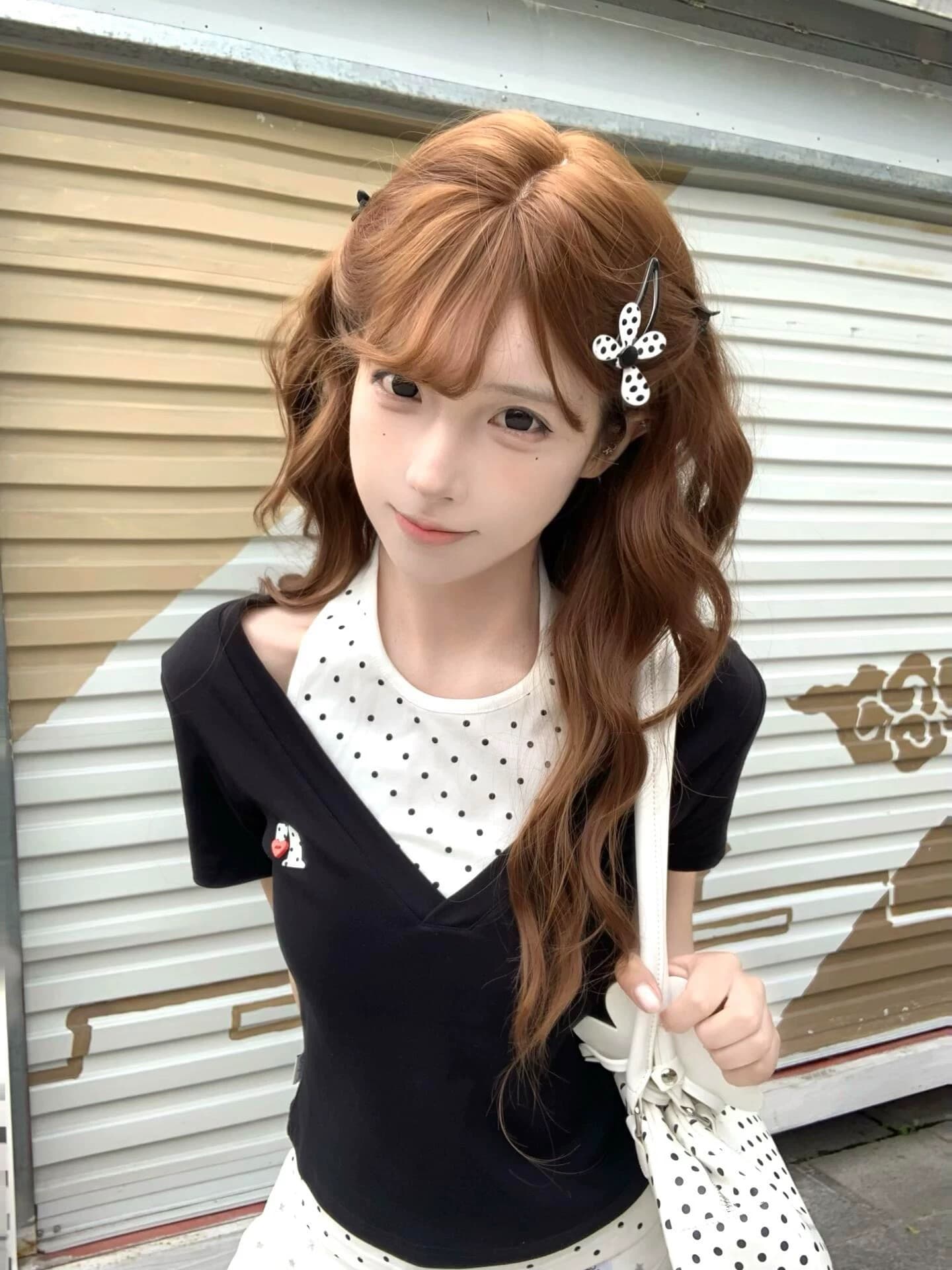 핫걸 도트 무늬 배색 스택 착용 행침 목 조끼 반팔 티셔츠 페이크 레이어드 여름 새로운 미니멀리즘 다용도 맨위 상세 이미지 1