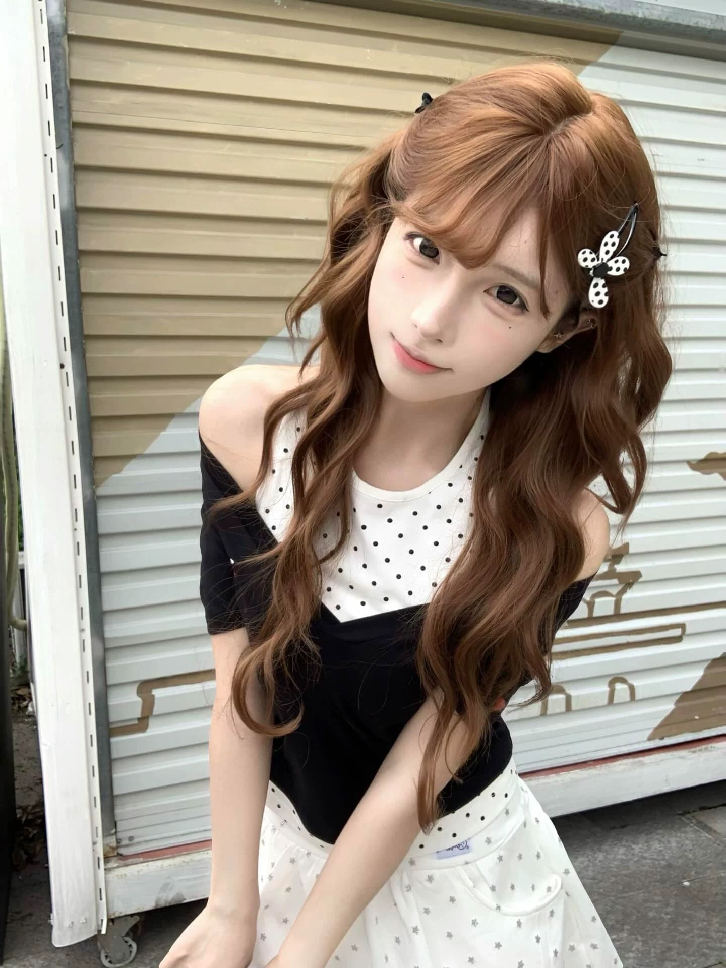 핫걸 도트 무늬 배색 스택 착용 행침 목 조끼 반팔 티셔츠 페이크 레이어드 여름 새로운 미니멀리즘 다용도 맨위 상세 이미지 4