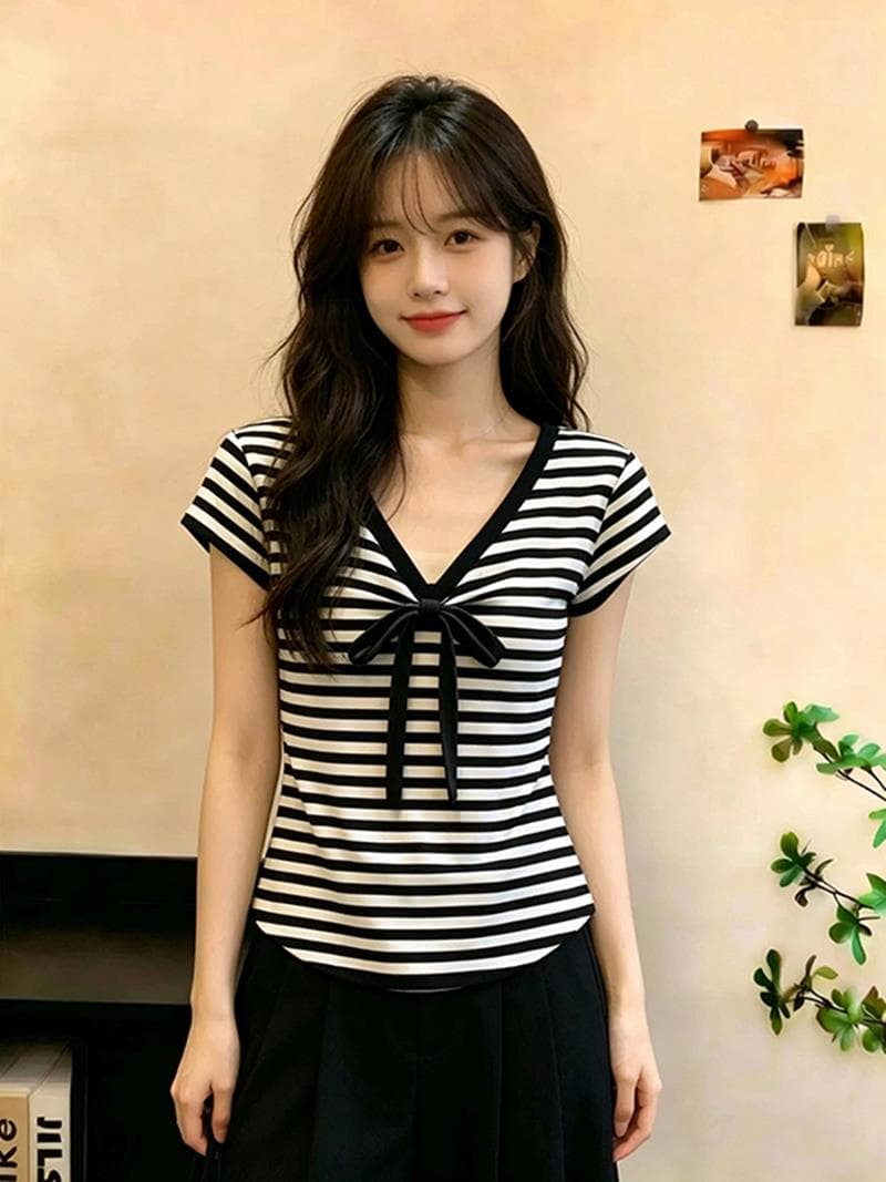 프랑스식 순수한 욕망 바람 배색 스트라이프 나비 넥타이 반팔 티셔츠 여성 여름 새로운 품격 연령 감소 맨위 트렌디 이미지 3
