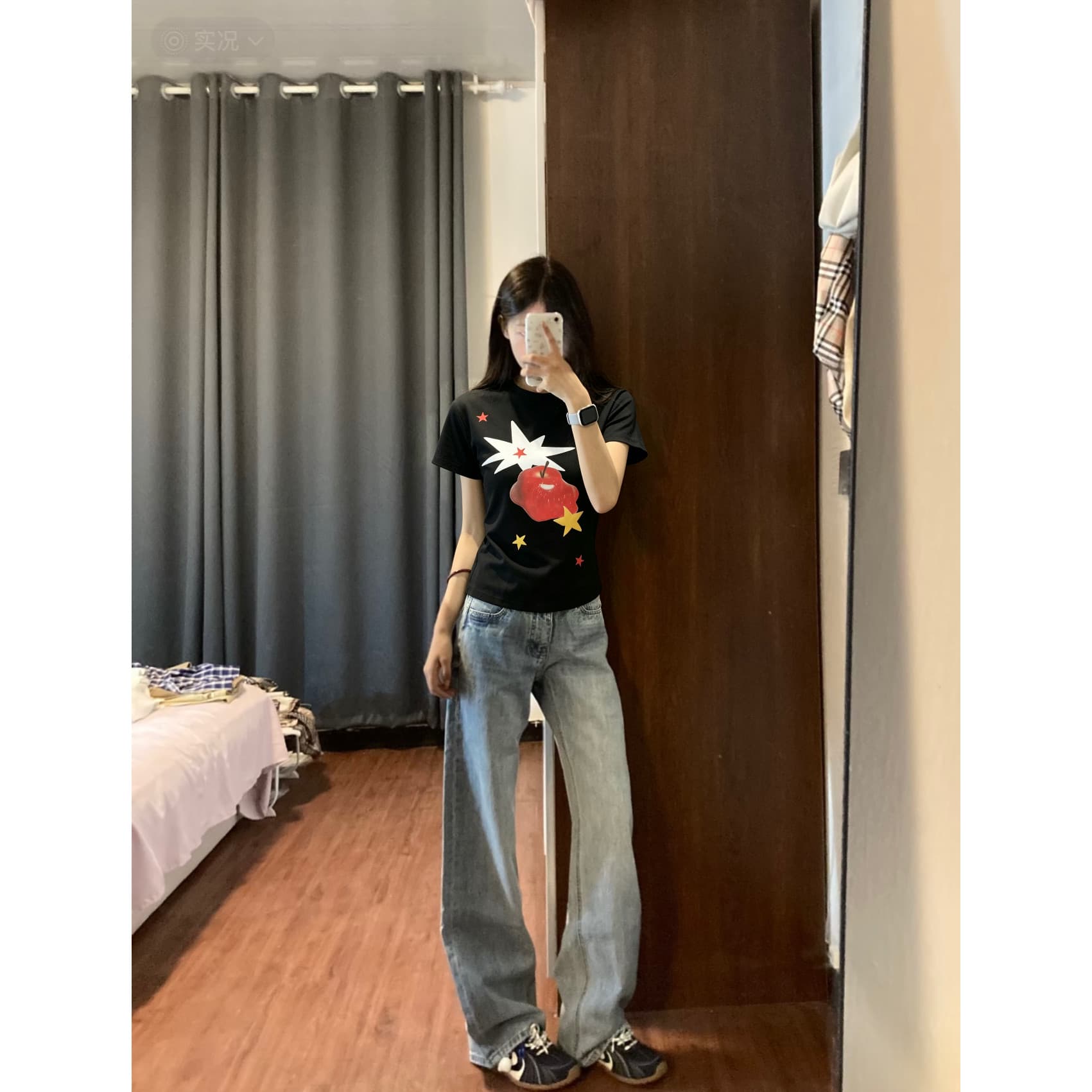 아메리칸 핫걸 검정색 긍정적 인 어깨 애플 프린트 반팔 티셔츠 여성 학원 스타일 몸매 가꾸기 슬림해 보이는 디자인 센스 bm 맨위 상세 이미지 4