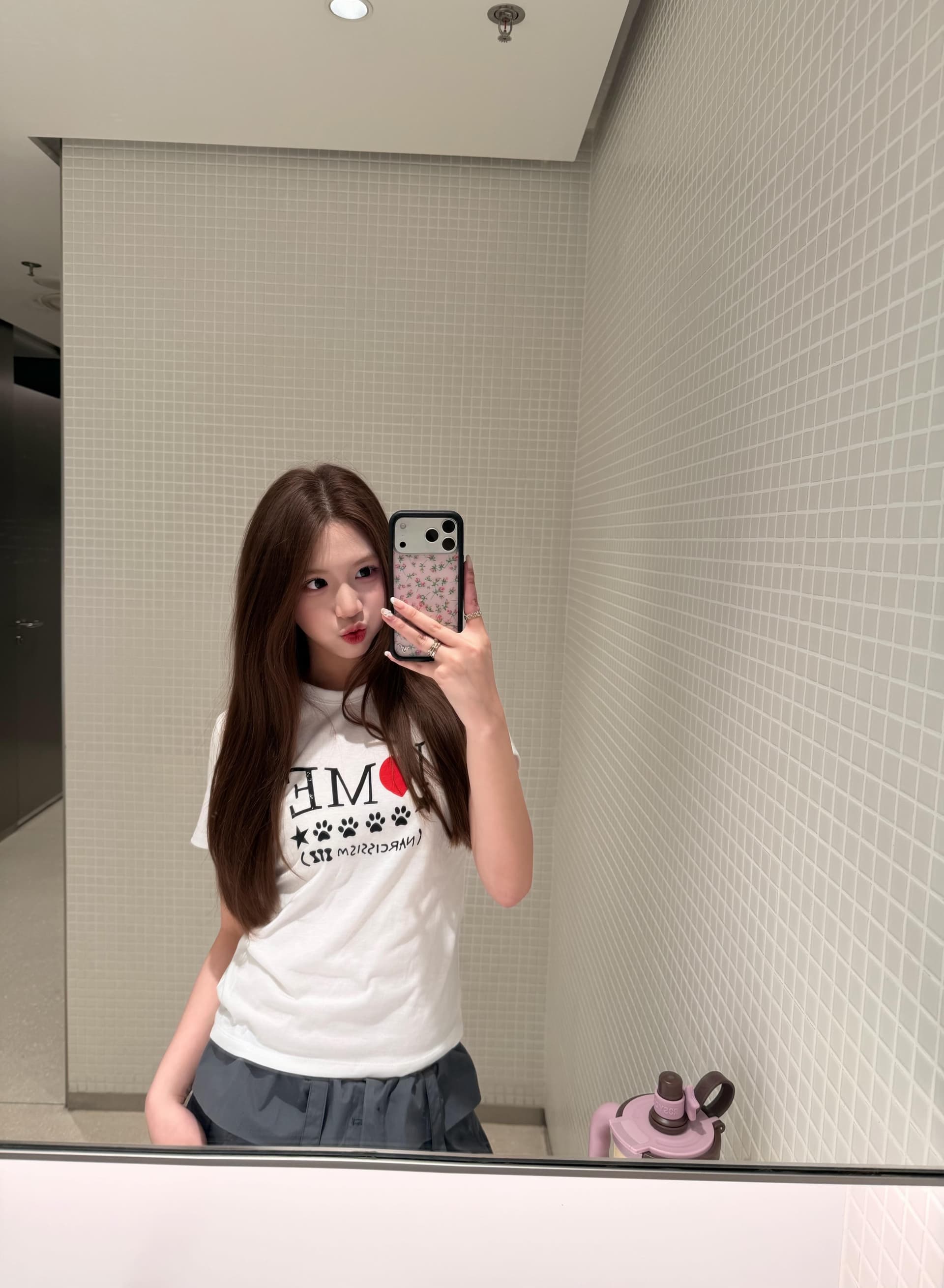 아메리칸 미니멀리즘 바람 알파벳 하트 발자국 인쇄 반팔 티셔츠 여성 여름 새로운 몸매 가꾸기 긍정적 인 어깨 다용도 작은 대중 맨위 상세 이미지 1