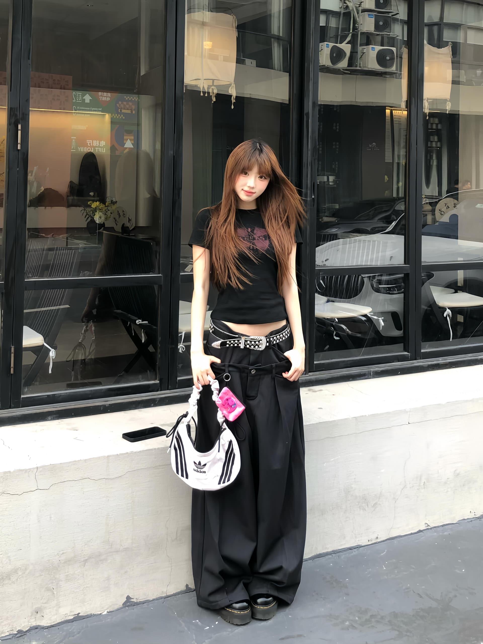 아메리칸 빛 아시아 인 바람 십자가 프린트 긍정적 인 어깨 반팔 티셔츠 여성 여름 새로운 핫걸 몸매 가꾸기 검정색 맨위 y2k 상세 이미지 2