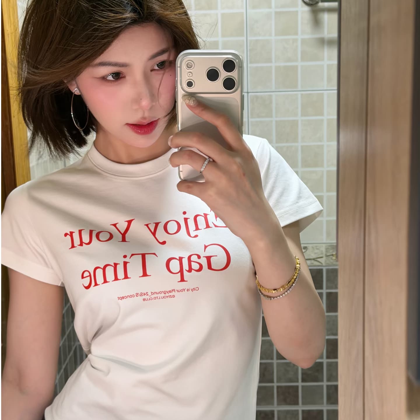 한 부서 핫걸 바람 알파벳 프린트 몸매 가꾸기 슬림해 보이는 긍정적 인 어깨 반팔 티셔츠 여성 여름 새로운 다용도 라운드 넥 맨위 상세 이미지 1