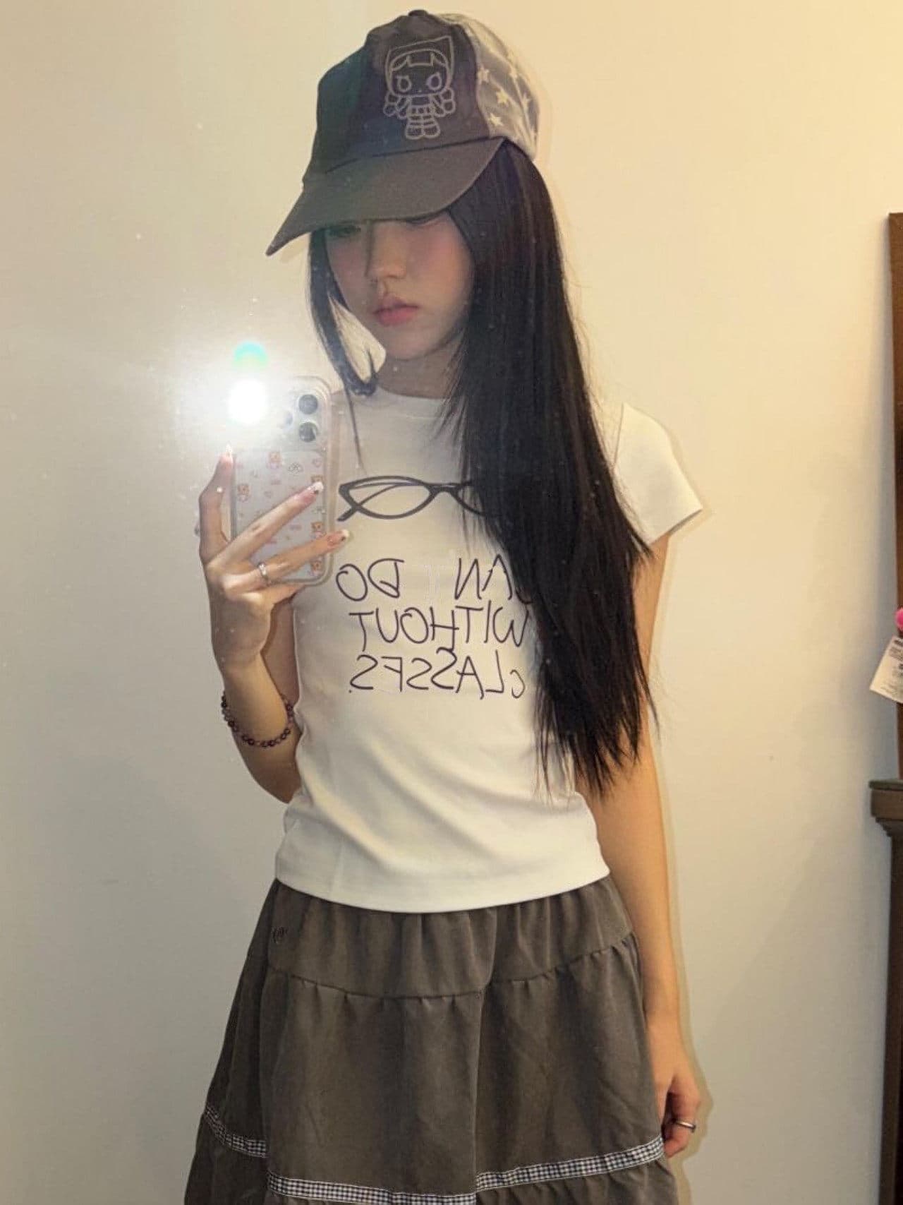 아메리칸 미니멀리즘 안경 알파벳 프린트 긍정적 인 어깨 반팔 티셔츠 여성 여름 몸매 가꾸기 패션 핫걸 맨위 상세 이미지 2
