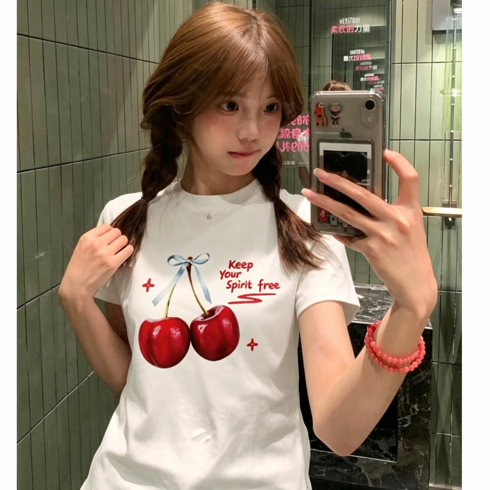 아메리칸 미니멀리즘 달콤한 자매 체리 프린트 반팔 티셔츠 여성 디자인 센스 국가 조수 브랜드 긍정적 인 어깨 몸매 가꾸기 슬림해 보이는 맨위 ins 상세 이미지 1
