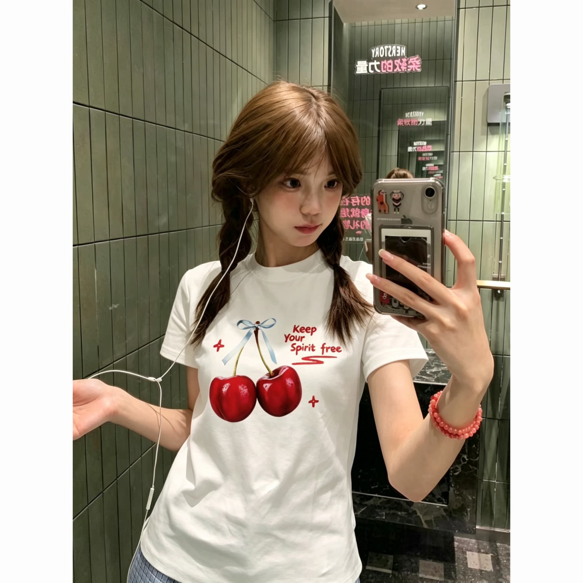 아메리칸 미니멀리즘 달콤한 자매 체리 프린트 반팔 티셔츠 여성 디자인 센스 국가 조수 브랜드 긍정적 인 어깨 몸매 가꾸기 슬림해 보이는 맨위 ins 상세 이미지 2