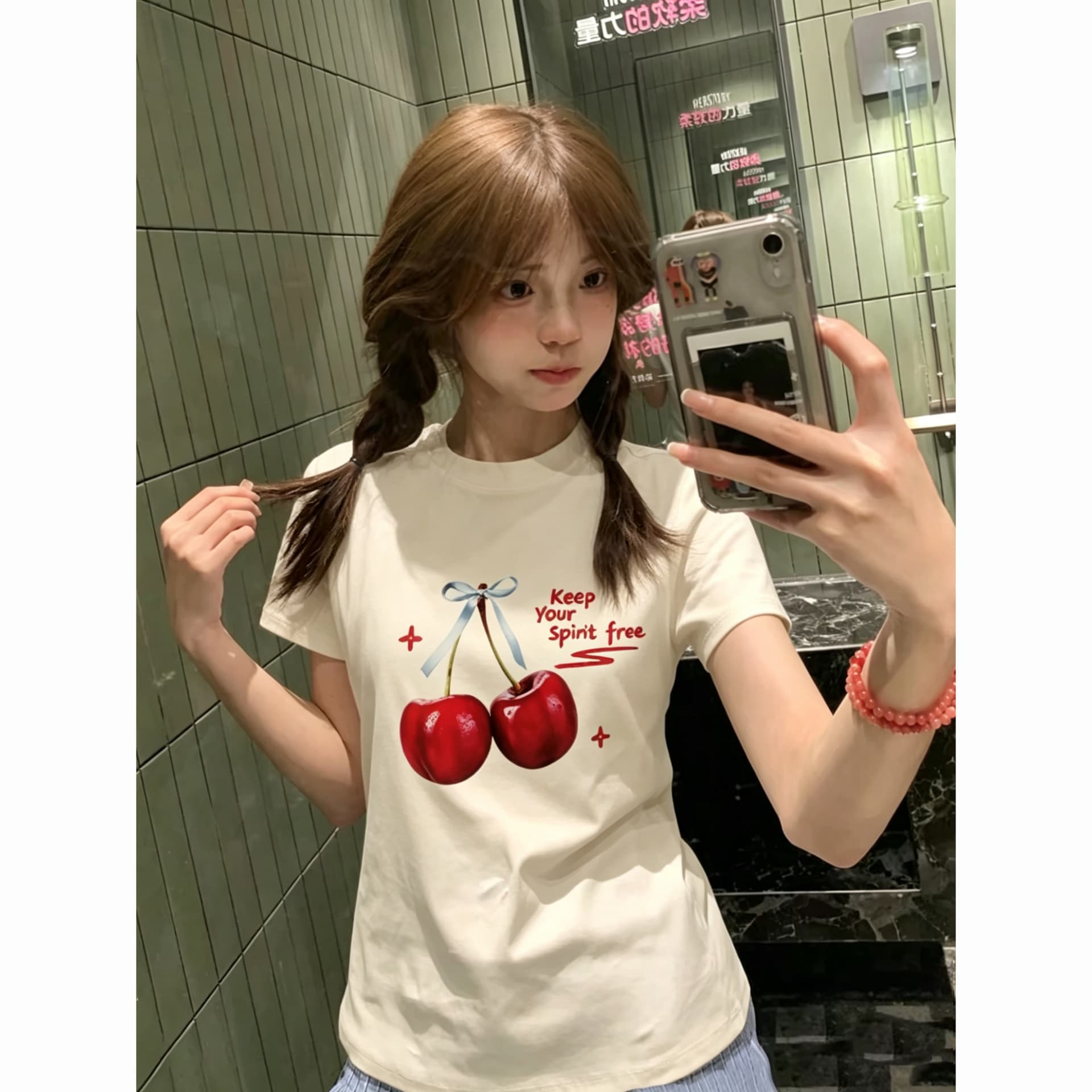 아메리칸 미니멀리즘 달콤한 자매 체리 프린트 반팔 티셔츠 여성 디자인 센스 국가 조수 브랜드 긍정적 인 어깨 몸매 가꾸기 슬림해 보이는 맨위 ins 상세 이미지 3