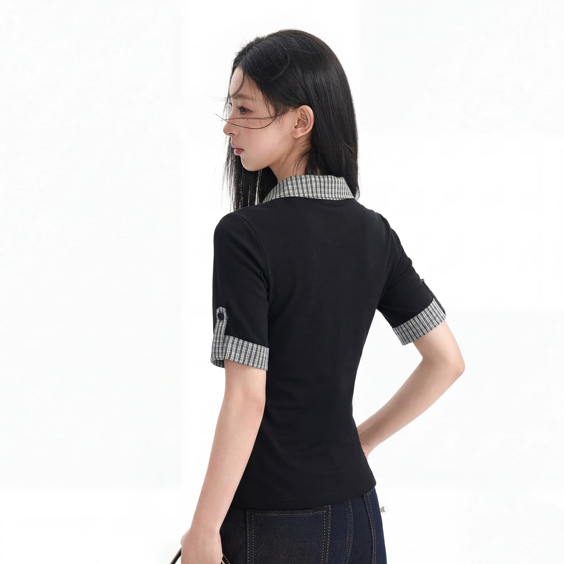 검정색 페이크 레이어드 POLO 셔츠 체크무늬 긍정적 인 어깨 반팔 티셔츠 여성 여름 몸매 가꾸기 타이트 V넥 반소매 중간 소매 맨위 이미지 5