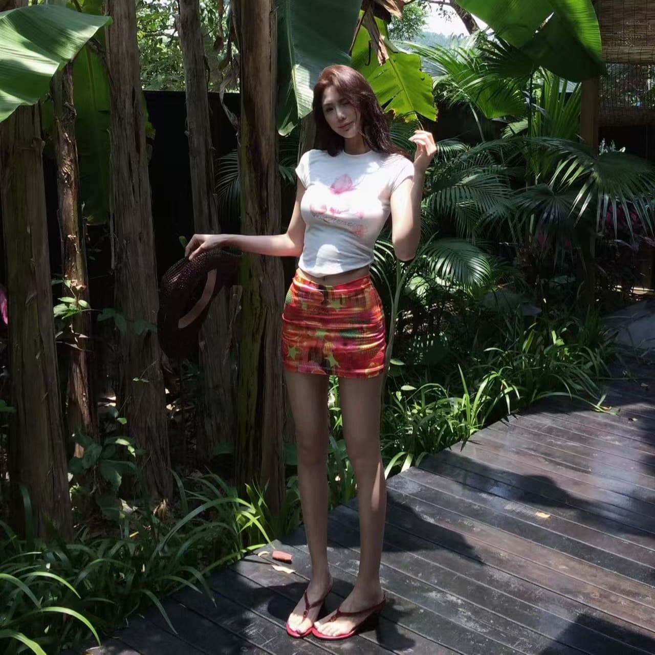 한 부서 ins 핫걸 바람 몸매 가꾸기 쇼트 스타일 티셔츠 여성 여름 재미있는 식물 꽃무늬 프린트 높음 폭탄 슬림해 보이는 연령 감소 이미지 5