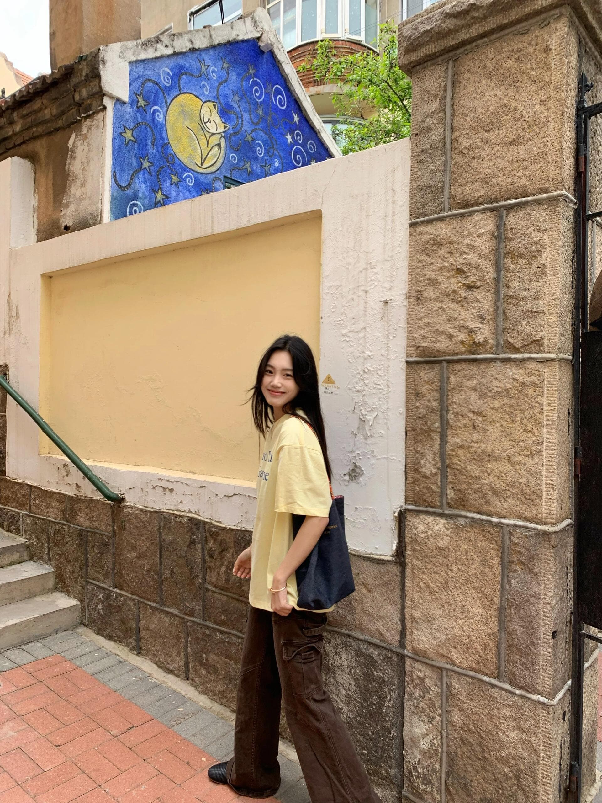2026 새로운 황색 달콤함 순면 반팔 티셔츠 여성 여름 루즈핏 반소매 동정 디자인 센스 프린트 맨위 상세 이미지 3