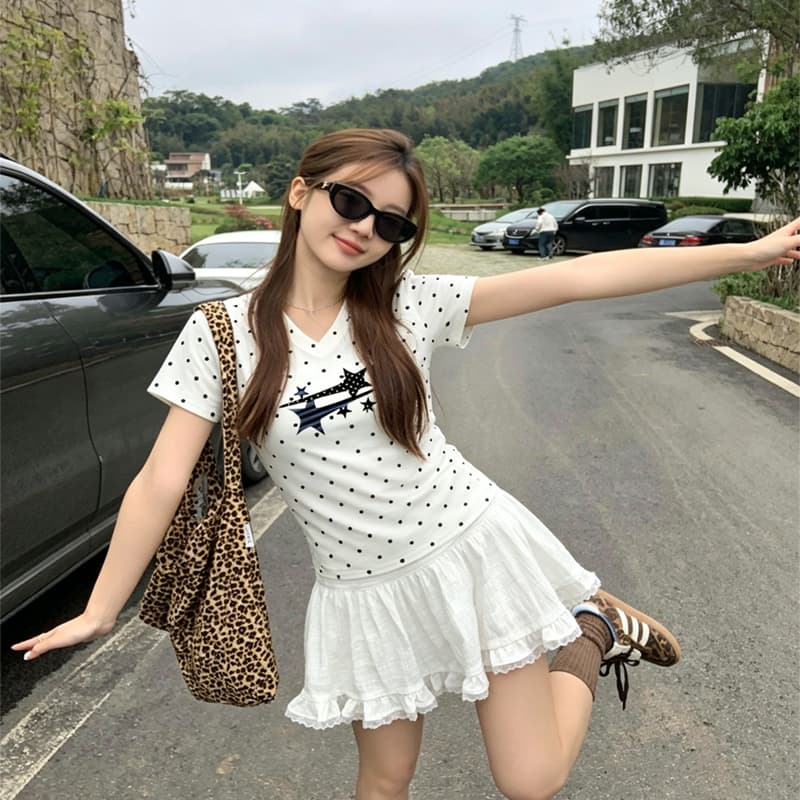 아메리칸 레트로 도트 무늬 강아지 프린트 V넥 반팔 티셔츠 여성 여름 새로운 몸매 가꾸기 슬림해 보이는 달콤한 차가운 핫걸 맨위 상세 이미지 2