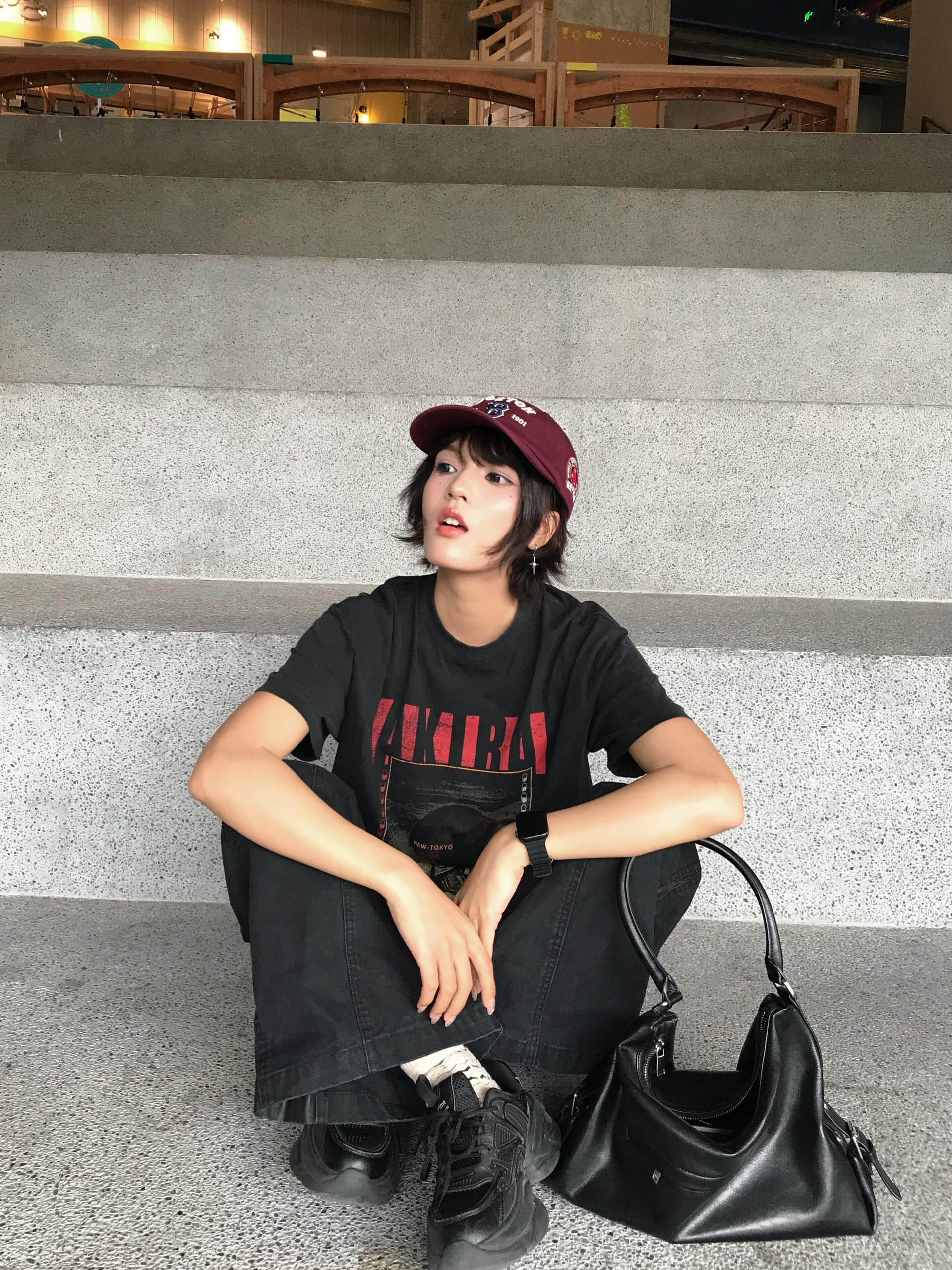 아메리칸 레트로 도쿄 빅뱅 프린트 몸매 가꾸기 슬림해 보이는 긍정적 인 어깨 반팔 티셔츠 여성 여름 순면 쇼트 스타일 맨위 이미지 4