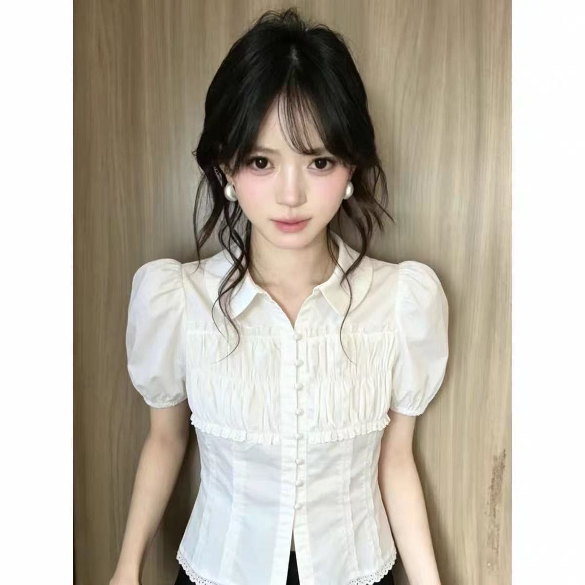 디자인 센스 작은 청신 플리츠 레이스 거품 소매 여성 셔츠 여름 프랑스식 루즈핏 Chic 반팔 셔츠 맨위 상세 이미지 2