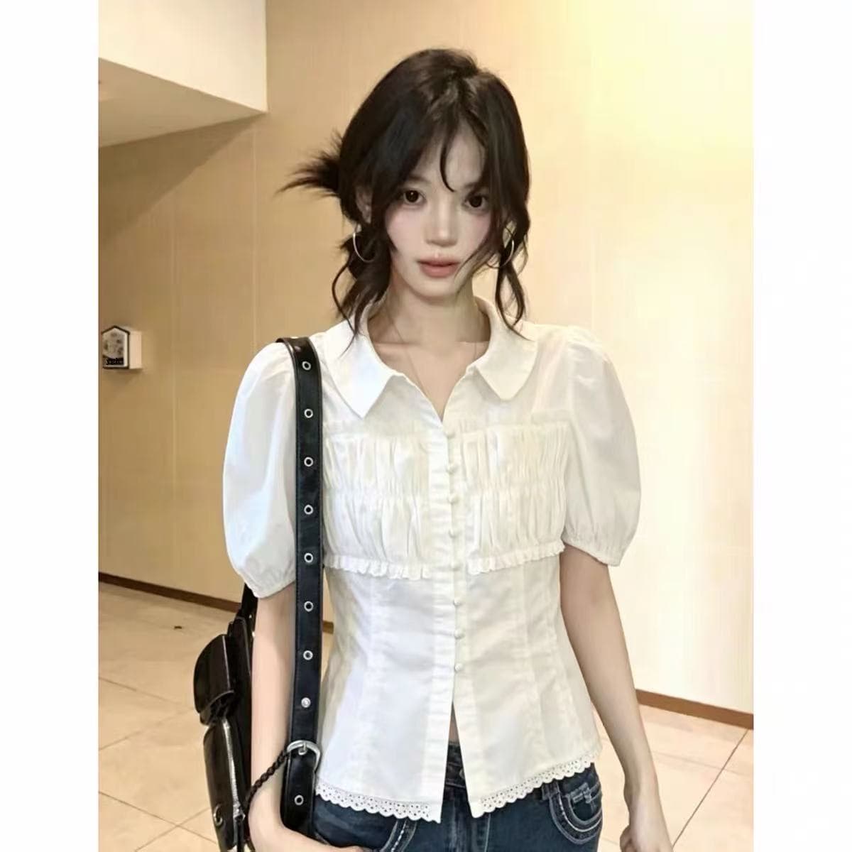 디자인 센스 작은 청신 플리츠 레이스 거품 소매 여성 셔츠 여름 프랑스식 루즈핏 Chic 반팔 셔츠 맨위 상세 이미지 4